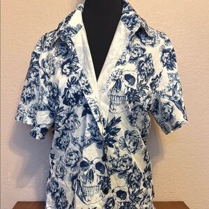 Blue and White Casual Button Down Shirt with Floral Print